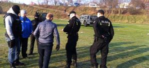 [VIDEO] Ekipa Rutkowskiego odnajduje odciętą rękę w rzece Warta przy Poznańskim moście Rocha. Czy zabito tu inną osobę?