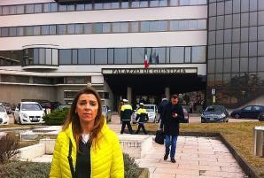 [VIDEO] Dopo intervento di Patriot24.net  il giudice italiana Daniela Ronzani chiede astensione  dal dramma di madre  Polacca!  Presidente di Tribunale di Treviso ha capito incubo di Wioleta Wrzosek e astiene dalla causa il giudice scandalosa.  