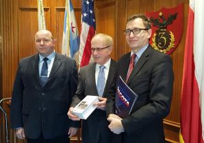 [VIDEO]: USA: Instytut Pamięci Narodowej uruchomi w Chicago kolejny zagraniczny Przystanek Historia IPN