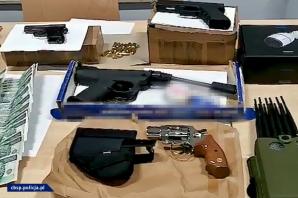 [VIDEO] Zapobiegli uprowadzeniu przedsiębiorcy z Małopolski. Do sprawy zatrzymano 3 mężczyzn, w tym Tomasza B. ps. 