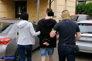 [VIDEO] Uderzenie w handel dopalaczami - kolejna grupa rozbita przez CBŚP