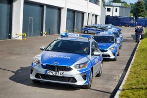 [VIDEO] Nowe radiowozy dla komend policji