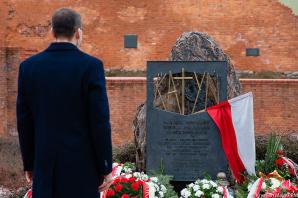 [VIDEO] Premier Mateusz Morawiecki: Prawda o Katyniu stanowi fundament wolnej Polski