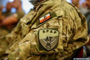 Policyjni kontrterroryści z całego kraju ćwiczą w Kielcach