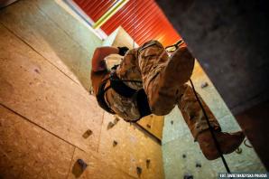 Policyjni kontrterroryści z całego kraju ćwiczą w Kielcach