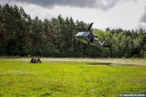 [VIDEO] Gotowi do podjęcia najtrudniejszych zadań. Black Hawk który niedawno wrócił z działań ratowniczo-gaśniczych w Turcji.