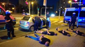 [VIDEO] Pseudokibice zatrzymani za potrącenie samochodem policjantów