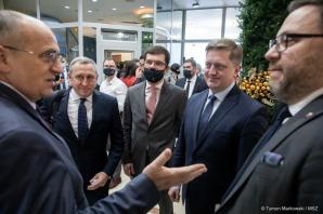 Wizyta ministra Raua na Ukrainie. W swoim wystąpieniu minister Rau nawiązał do rosyjskiej propozycji przekazanej Stanom Zjednoczonym w kontekście ostatniej eskalacji napięcia pomiędzy Rosją a Kijowem 