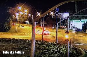 [VIDEO]  Samochodem na haju na miasto, poszkodowany pieszy