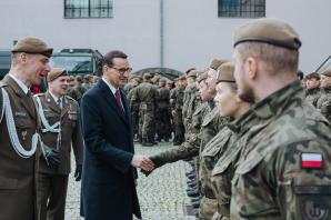 [VIDEO] Premier Mateusz Morawiecki podziękował żołnierzom Wojsk Obrony Terytorialnej za ich gotowość do służby