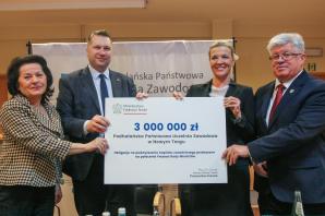 Wizyta ministra Przemysława Czarnka w Podhalańskiej Państwowej Uczelni Zawodowej w Nowym Targu