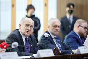 Minister Zbigniew Rau z wizytą w Republice Korei