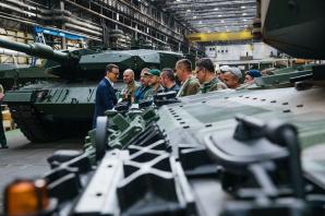 [VIDEO] Premier Mateusz Morawiecki: w Gliwicach i w całej Polsce ważny jest rozwój polskiej zbrojeniówki