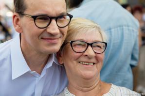 [VIDEO] Premier Mateusz Morawiecki: nigdy nie zostawiamy ludzi samych sobie