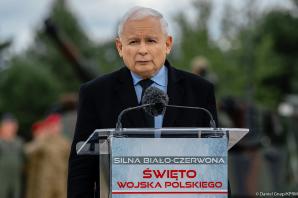 [VIDEO] Zapraszamy na defiladę z okazji Święta Wojska Polskiego – zobacz najnowocześniejszy sprzęt naszej zmodernizowanej armii