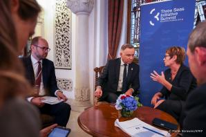 Prezydent RP Andrzej Duda wraz z małżonką na szczycie Inicjatywy Trójmorza w Bukareszcie
