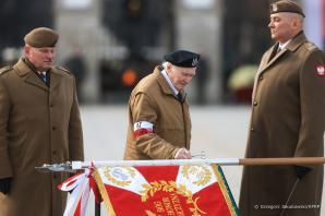 Uroczystość wręczenia sztandaru Dowództwu WOT przez Prezydenta Andrzeja Dudę