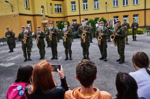 Dzień Dumy z Munduru: honor i służba w sercu polskich żołnierzy