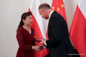[VIDEO] Pekin. Odznaczenia za zasługi dla współpracy polsko–chińskiej