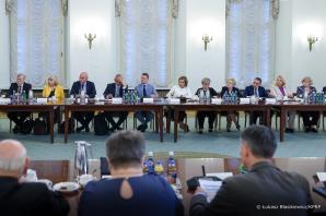 [VIDEO] Konsultacje w sprawie ustawy obniżającej składkę zdrowotną dla przedsiębiorców