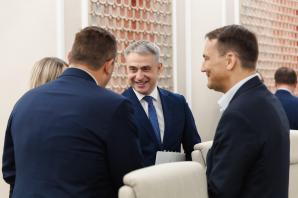 [VIDEO] Bezpieczeństwo kraju i bezpieczeństwo socjalne - dwa priorytety rządu