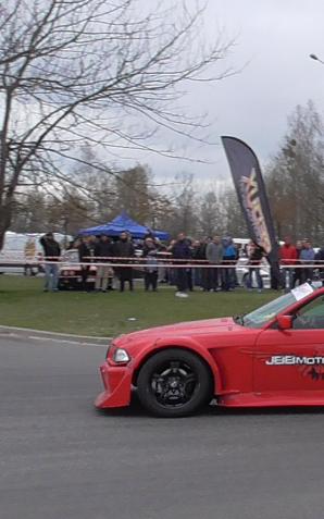 Drift Competition - zawody drifterów w Zgierzu (video)