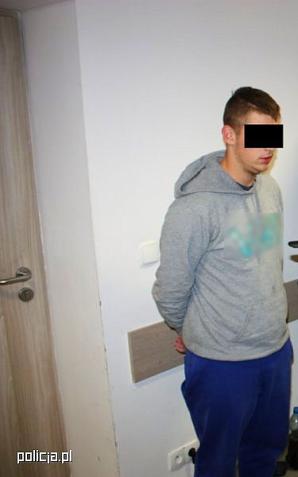 Kolejni fałszywi policjanci zatrzymani na gorącym uczynku