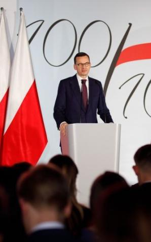 Mateusz Morawiecki na gali programu stypendialnego „100 na 100” im. Haliny Konopackiej i Ignacego Matuszewskiego