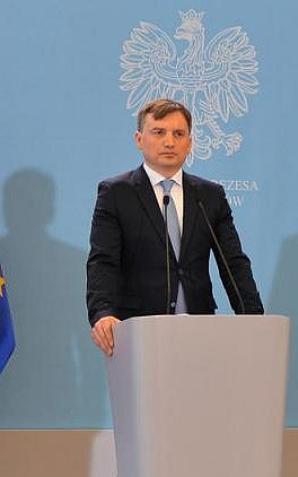 Bezwzględna walka z pedofilią! Rząd przyjął pakiet zmian przygotowany w Ministerstwie Sprawiedliwości