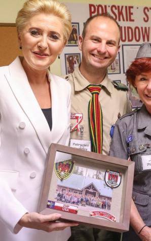 O oświacie polonijnej w okręgu konsularnym Los Angeles