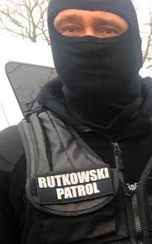 [VIDEO] Julia Walicka została wywieziona na skuterze! Ludzie Rutkowskiego na tropie mężczyzny, który porwał polską 14-latkę!