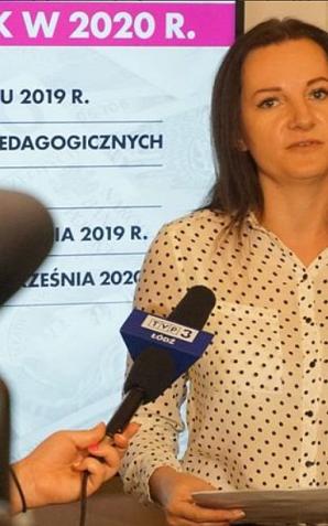 100 mln zł na podwyżki pensji w oświacie w 2020 roku