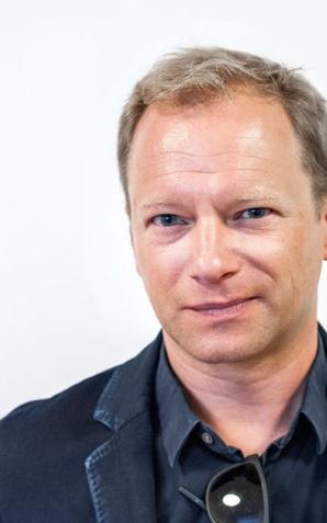 [VIDEO] Maciej Stuhr: Nie narzekam na brak zajęć. Gram w serialach, filmach i teatrze, a w międzyczasie obroniłem doktorat