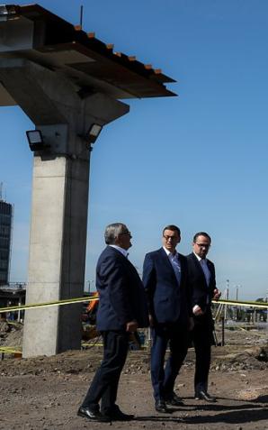 Premier Mateusz Morawiecki i minister Andrzej Adamczyk o dużych inwestycjach na kolei