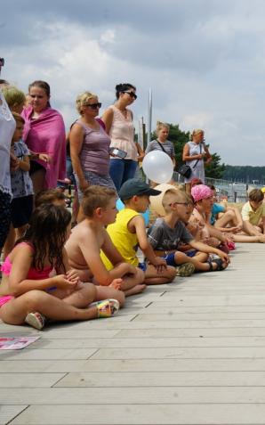 [VIDEO] Pokaz ratownictwa wodnego, podczas oficjalnego otwarcia plaży w Pieczyskach