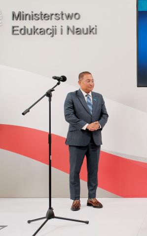 [VIDEO] Minister Przemysław Czarnek i UNICEF podpisali Memorandum o porozumieniu ws. przeciwdziałania wykluczeniu edukacyjnemu dzieci i młodzieży z Ukrainy