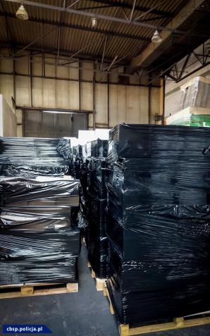 PRZEJĘTE PONAD 21,5 MLN NIELEGALNYCH PAPIEROSÓW 
