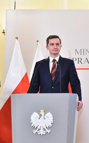 Rewolucja cyfrowa w sądach – kolejne etapy