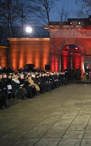 [VIDEO] Hołd dla bohaterów wspólnej walki o zrzucenie rosyjskich kajdan. Uroczystości na Cytadeli Warszawskiej w 160. rocznicę Powstania Styczniowego