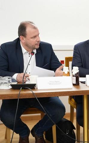 O sprawach ważnych dla rolnictwa: premier Morawiecki i wicepremier Kowalczyk rozmawiają z rolniczą Solidarnością