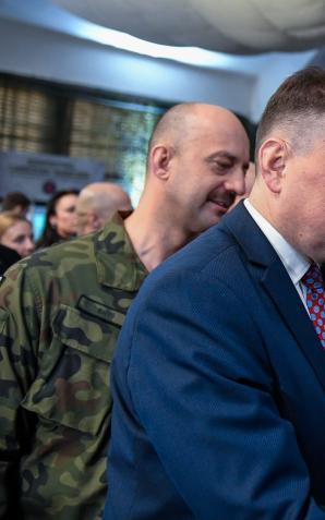 [VIDEO] I Wojskowe Targi Służby i Pracy – prezentujemy bogatą ofertę Wojska Polskiego