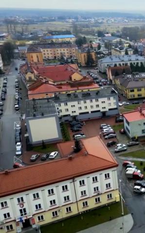 [VIDEO] W Lubaczowie działa ekologiczny basen z regulowanym dnem