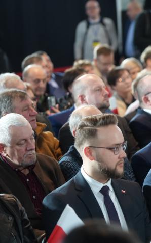 Pakiet ustaw ochronnych dla polskich rolników