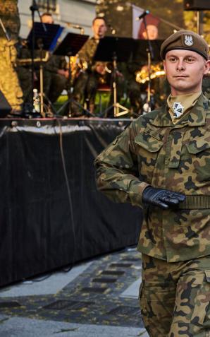 Występ żołnierzy Ośrodka Reprezentacyjnego Wojsk Obrony Terytorialnej