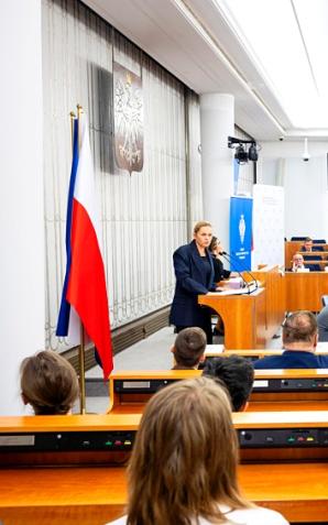 [VIDEO] Konferencja „Jak uczyć najnowszej historii Polski? Dylematy”: Debata w Senacie o dylematach nauczania najnowszej historii Polski