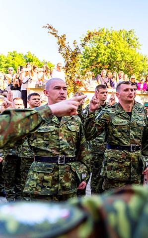 [VIDEO] Uroczyste ślubowania prawie 400 nowych funkcjonariuszy Straży Granicznej z całej Polski
