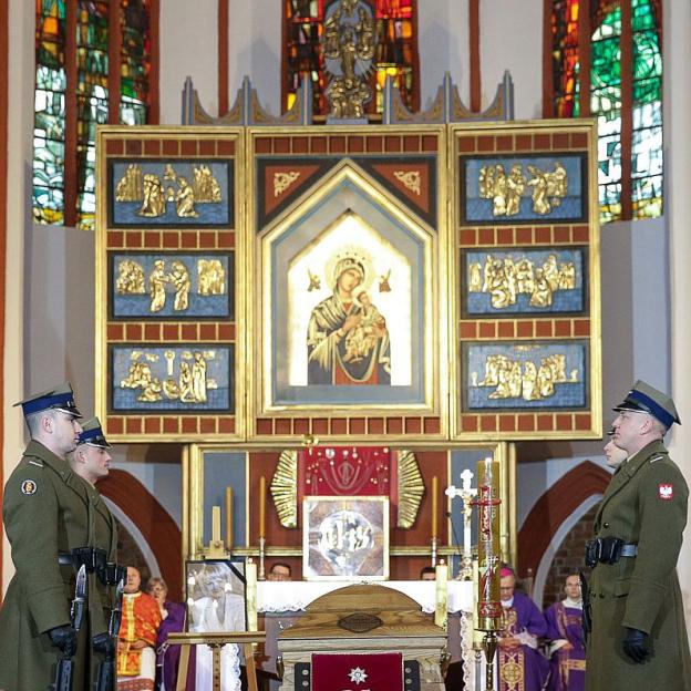 Była niezwykle odważna, i w czasach „Solidarności”, i w obliczu choroby, i w obliczu śmierci