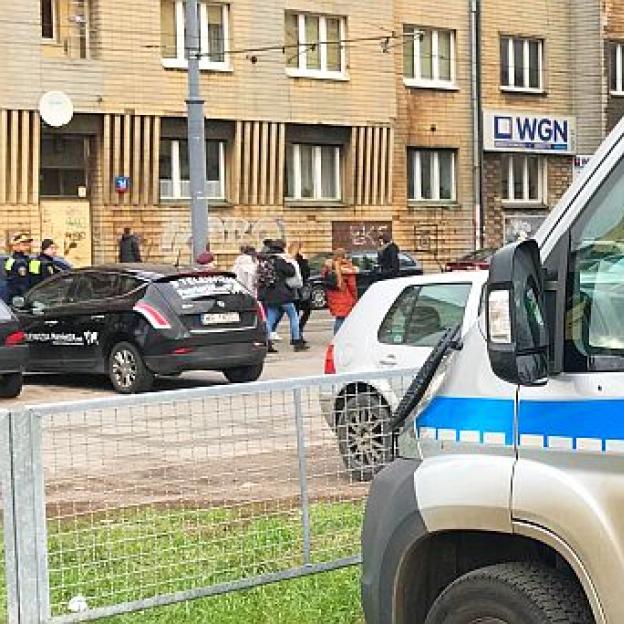 Kto zaatakował nasz wóz telewizyjny? Współpracujemy z Policją, bo kara więzienia za atak na dziennikarza jest dziś w Polsce taka sama jak na Policjanta!