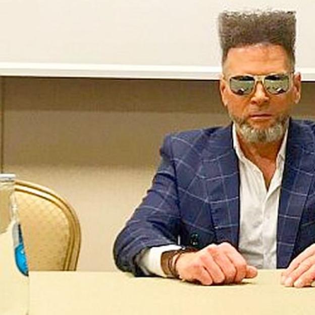 Krzysztof Rutkowski zagłosuje w niedzielę wraz z żoną Mają w Atenach. Na Prezydenta Andrzeja Dudę