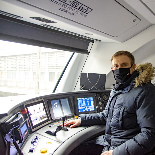 PKP Intercity rozszerza flotę o 30 nowoczesnych lokomotyw Griffin